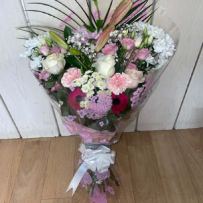 pink and white bouquet - Pinks and white themed - colours and flowers may vary , please specify any particular colours you’d like ? perfect for mum to put in a vase herself (The one in photo is £45 for reference - including delivery