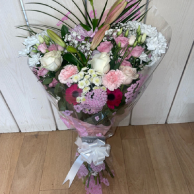 pink and white bouquet Product Image