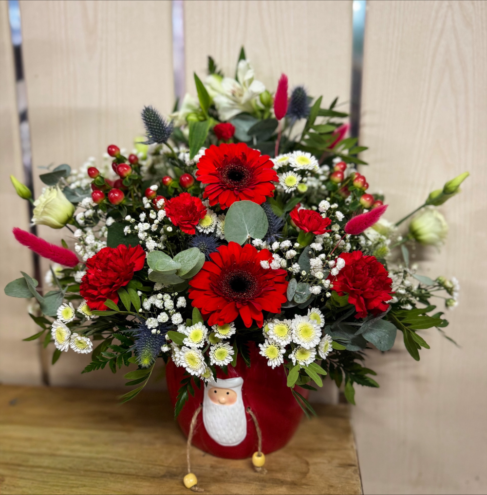 Santas pot of joy arrangement