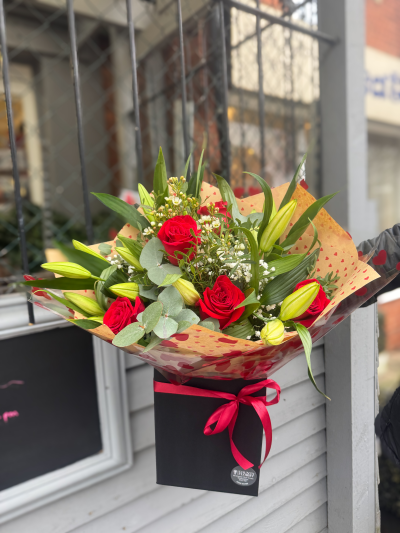 Lily & rose aquapack Product Image