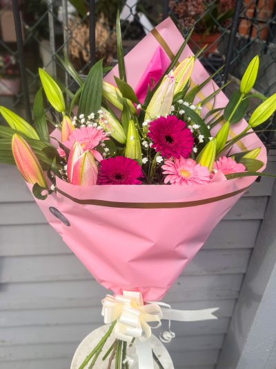 Lily & gerbera bouquet Product Image