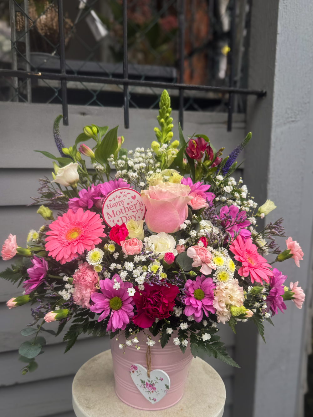 Mother’s Day pot arrangement